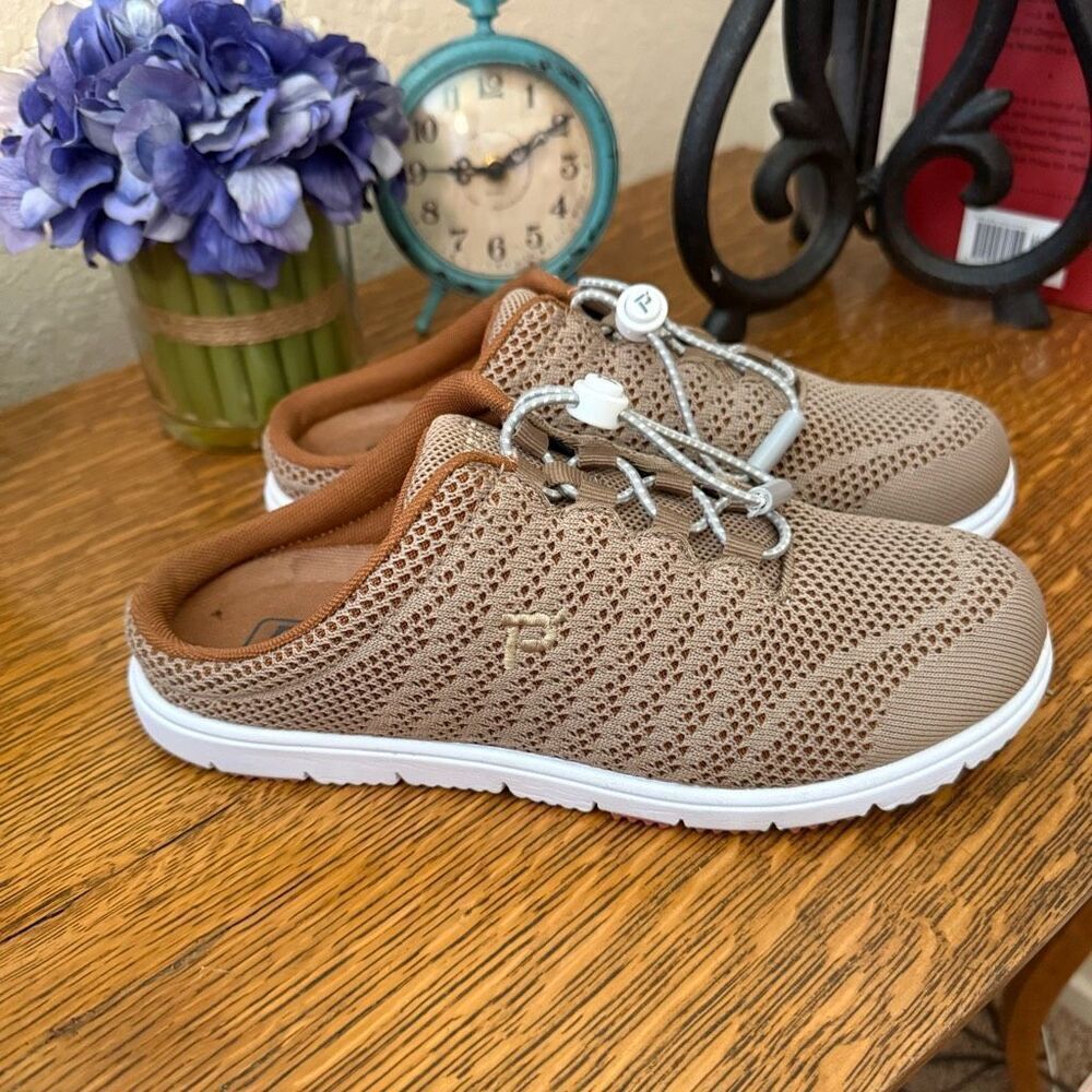Propet Travelwalker Evo Slide W/Bungee Lacing Sz 8 Casual, Normcore, Comfort